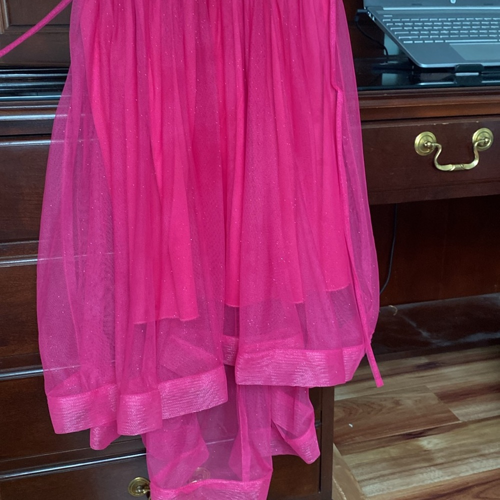 Girls Special Occasion detailed, sparkly white & magenta pink hi-low dress💖 - Picture 4 of 9